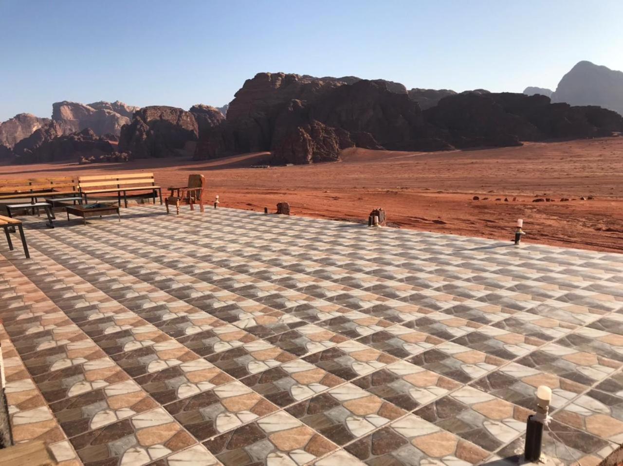 Omar Ghazi Camp Hotell Wadi Rum Exteriör bild